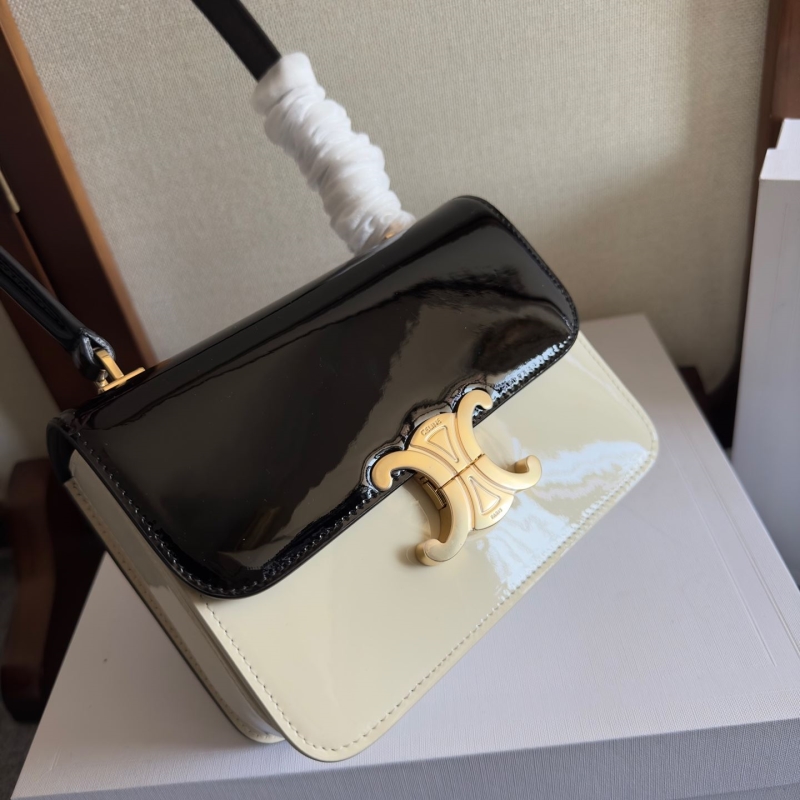 Ce1i*e triomphe bags